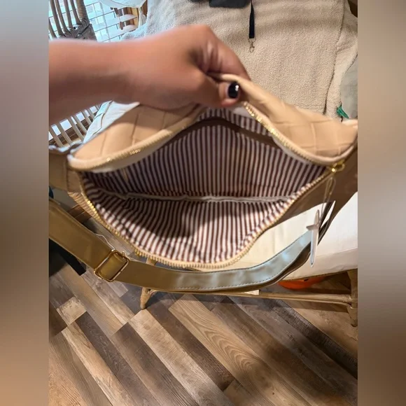 Woven Leather Crossbody Belt Bag — Cream - Picture 5 of 5